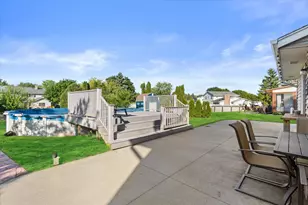 N78W15498 Old Gate Rd, Menomonee Falls, WI 53051 - Photo 30
