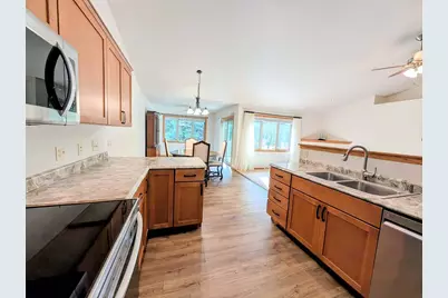 2645  Havenwood Dr #C, Oshkosh, WI 54904 - Photo 6