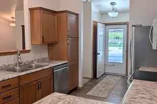 2645 Havenwood Dr, Oshkosh, WI 54904 - Photo 8