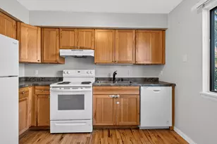1429 Oakes Rd, Racine, WI 53406 - Photo 12