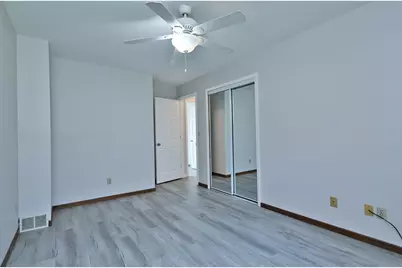 4600  Springbrook Rd, Pleasant Prairie, WI 53158 - Photo 18