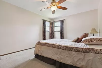 2839  Coventry Ln, Waukesha, WI 53188 - Photo 18