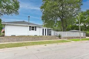 6100 W Hustis St, Milwaukee, WI 53223 - Photo 30