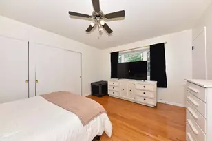 6100 W Hustis St, Milwaukee, WI 53223 - Photo 8
