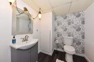 6100 W Hustis St, Milwaukee, WI 53223 - Photo 20