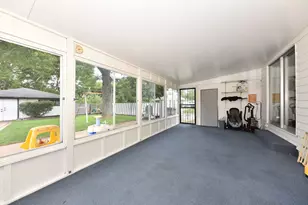 6100 W Hustis St, Milwaukee, WI 53223 - Photo 16