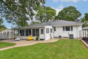 6100 W Hustis St, Milwaukee, WI 53223 - Photo 28