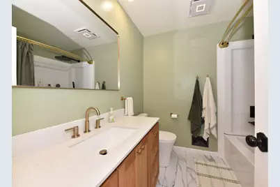 6100 W Hustis St, Milwaukee, WI 53223 - Photo 10