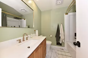 6100 W Hustis St, Milwaukee, WI 53223 - Photo 10