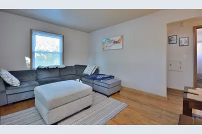 5010 W Euclid Ave, Milwaukee, WI 53219 - Photo 4