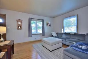 5010 W Euclid Ave, Milwaukee, WI 53219 - Photo 2