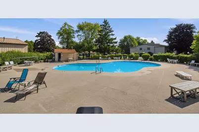 W169N11526  Biscayne Dr, Germantown, WI 53022 - Photo 18