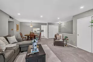 W169N11526 Biscayne Dr, Germantown, WI 53022 - Photo 6
