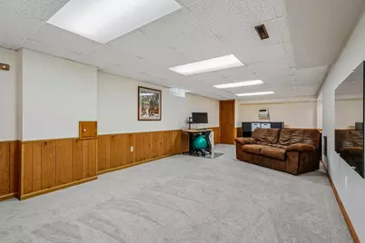 1118  Dogwood Ln, Waukesha, WI 53189 - Photo 42