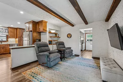 1118  Dogwood Ln, Waukesha, WI 53189 - Photo 12