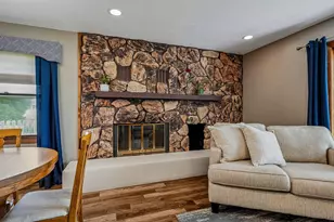 1118 Dogwood Ln, Waukesha, WI 53189 - Photo 8