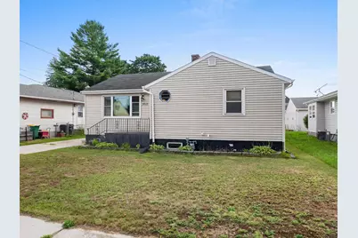 2517  13th St, Two Rivers, WI 54241 - Photo 2