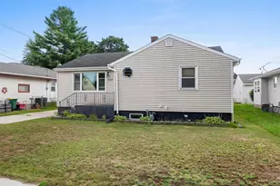 2517 13th St, Two Rivers, WI 54241 - Photo 2