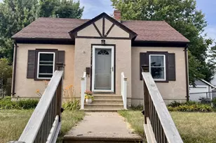 2021 Johnson St, La Crosse, WI 54601 - Photo 2