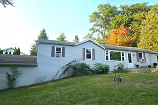 166 W School St, Twin Lakes, WI 53181 - Photo 12
