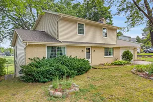 2721 Minot Ln, Waukesha, WI 53188 - Photo 1