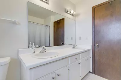2721  Minot Ln, Waukesha, WI 53188 - Photo 22