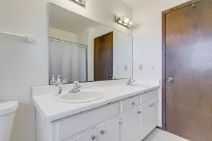2721 Minot Ln, Waukesha, WI 53188 - Photo 22