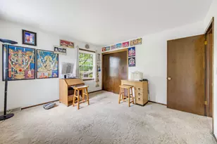 2721 Minot Ln, Waukesha, WI 53188 - Photo 18