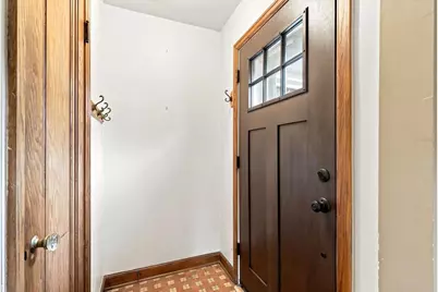427 E Van Norman Ave, Milwaukee, WI 53207 - Photo 4
