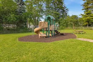 1606 N Pine St, Grafton, WI 53024 - Photo 30