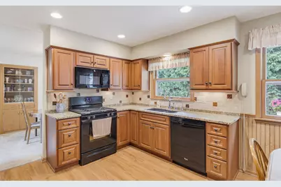 1606 N Pine St, Grafton, WI 53024 - Photo 2