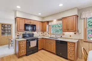 1606 N Pine St, Grafton, WI 53024 - Photo 2