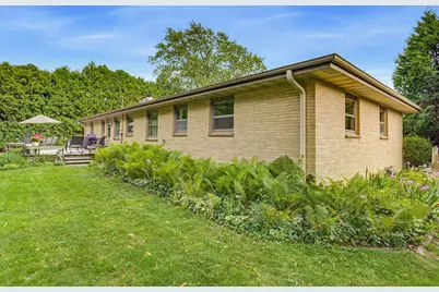 1606 N Pine St, Grafton, WI 53024 - Photo 28