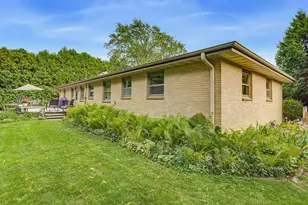 1606 N Pine St, Grafton, WI 53024 - Photo 28