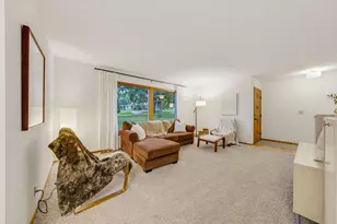 345 S Beaumont Ave, Brookfield, WI 53005 - Photo 14