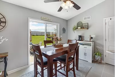 524  Parkview Dr, Johnson Creek, WI 53038 - Photo 12