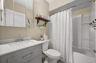 100 Main St, Pewaukee, WI 53072 - Photo 14