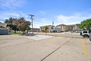 100 Main St, Pewaukee, WI 53072 - Photo 20