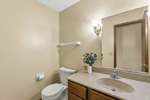 W222N2281 Glenwood Ln, Pewaukee, WI 53186 - Photo 34