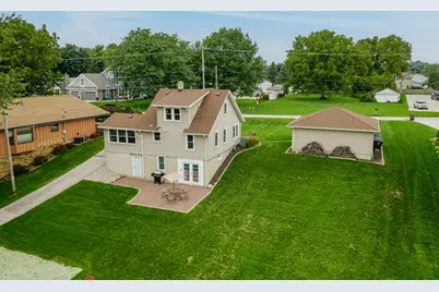 25805 W Loomis Rd, Racine, WI 53185 - Photo 8