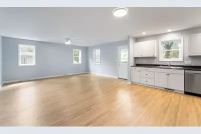 6867  Enge Dr, Newburg, WI 53090 - Photo 6