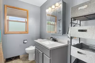 1217 S 25th St, Manitowoc, WI 54220 - Photo 14