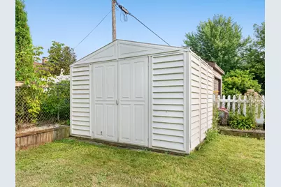 1217 S 25th St, Manitowoc, WI 54220 - Photo 26
