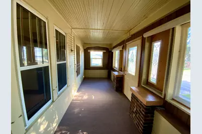 1002 N 16th St, Manitowoc, WI 54220 - Photo 8