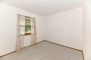 N84W14476 Menomonee Ave, Menomonee Falls, WI 53051 - Photo 16