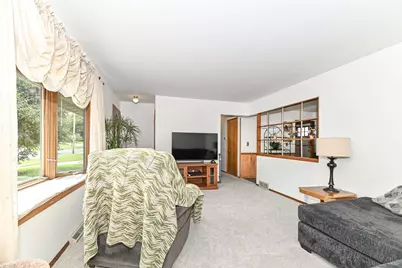 N84W14476  Menomonee Ave, Menomonee Falls, WI 53051 - Photo 6