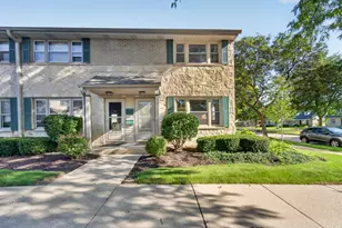 4863 N Santa Monica Blvd, Whitefish Bay, WI 53217 - Photo 18