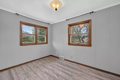 4863 N Santa Monica Blvd, Whitefish Bay, WI 53217 - Photo 12