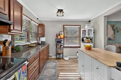 4863 N Santa Monica Blvd, Whitefish Bay, WI 53217 - Photo 10
