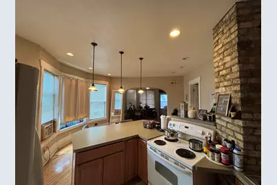 1060 N 47th St, Milwaukee, WI 53208 - Photo 12
